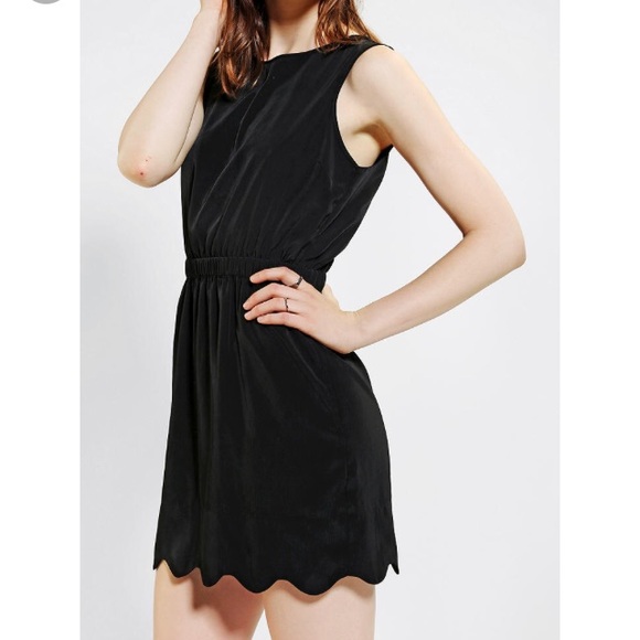 urban outfitters little black dress